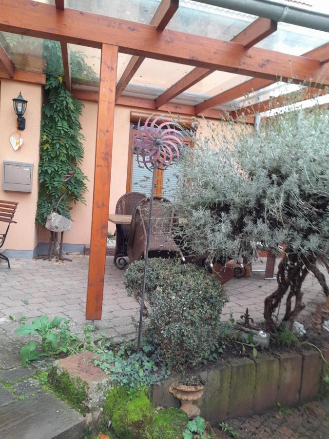 Ferienwohnung Gisela Jockgrim エクステリア 写真